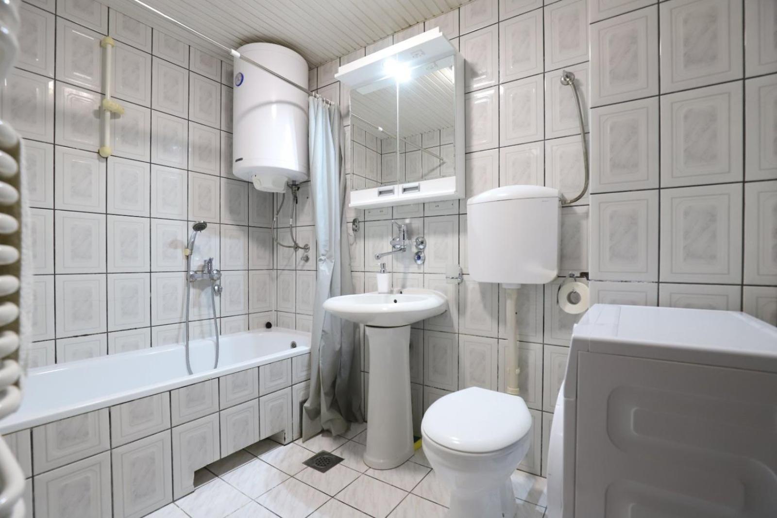 Lotus Apartment Vrnjacka Banja Luaran gambar